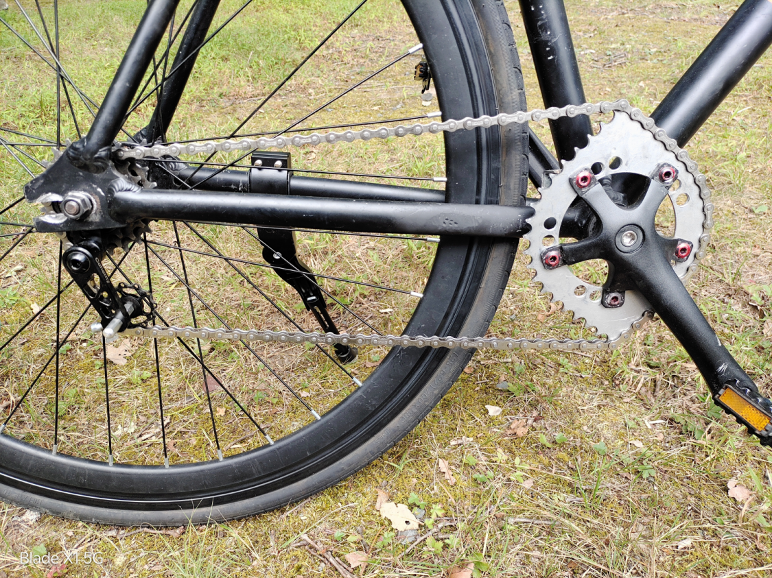 A close up image of the entire Crownring drive.